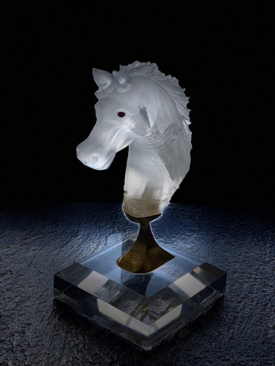 rock-quartz-horse-figure